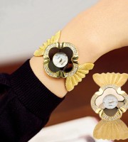 Elegant Butterfly Gold Watch